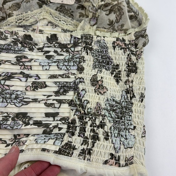 NWT Free People Weekend Plans Floral Bodysuit size XS - Picture 8 of 15